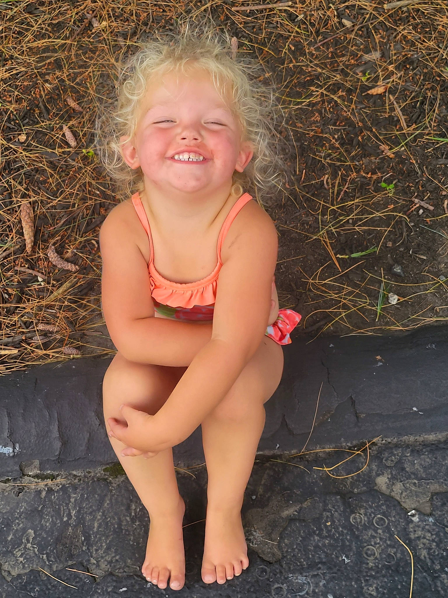 Cirenetie is registered to the contest to win money with this photo: blond, chest, eye, flash_photography, foot, fun, grass, happy, head, human_body, human_leg, joy, mouth, people_in_nature, person, plant, skin, smile, thigh, toddler