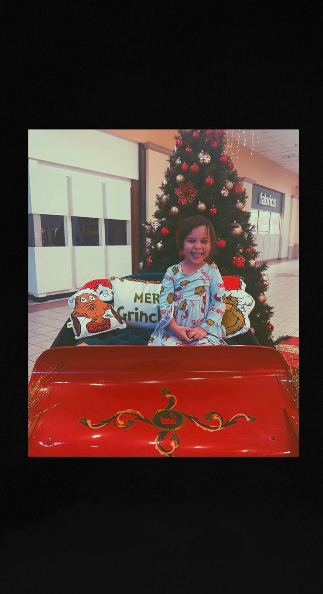 Jenesis joined the competition — help win amazing prizes! cake, cake_decorating, carmine, christmas, christmas_decoration, christmas_ornament, christmas_tree, conifer, event, gift_wrapping, holiday, icing, joy, ornament, person, plant, rectangle, room, sugar_cake, sugar_paste