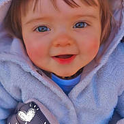 Téa a rejoint le concours — aidez-le/la à gagner de superbes lots ! baby, child, hooded_jacket, smiling, face, closeup, rosy_cheeks, blue_eyes, winter_clothing, cozy, portrait, cute, outerwear, warm, young_child, happy, person, infant, jacket, expression