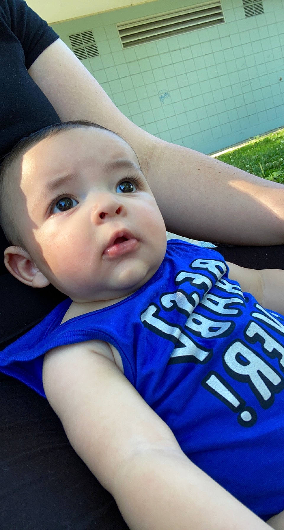 Nasir is registered to the contest to win money with this photo: azure, baby, beard, cap, child, chin, costume_hat, elbow, electric_blue, eye, eyebrow, face, grass, happy, hat, human_body, lip, nose, person, skin