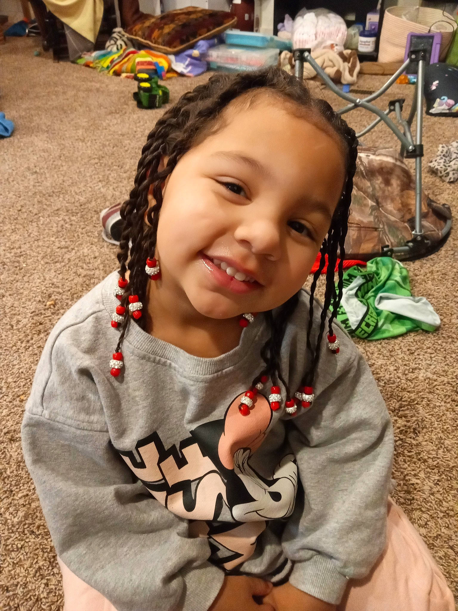 Luxianna is registered to the contest to win money with this photo: adaptation, child, chin, event, eye, facial_expression, forehead, fun, grass, hairstyle, happy, joy, leisure, neck, person, public_space, recreation, skin, smile, soil