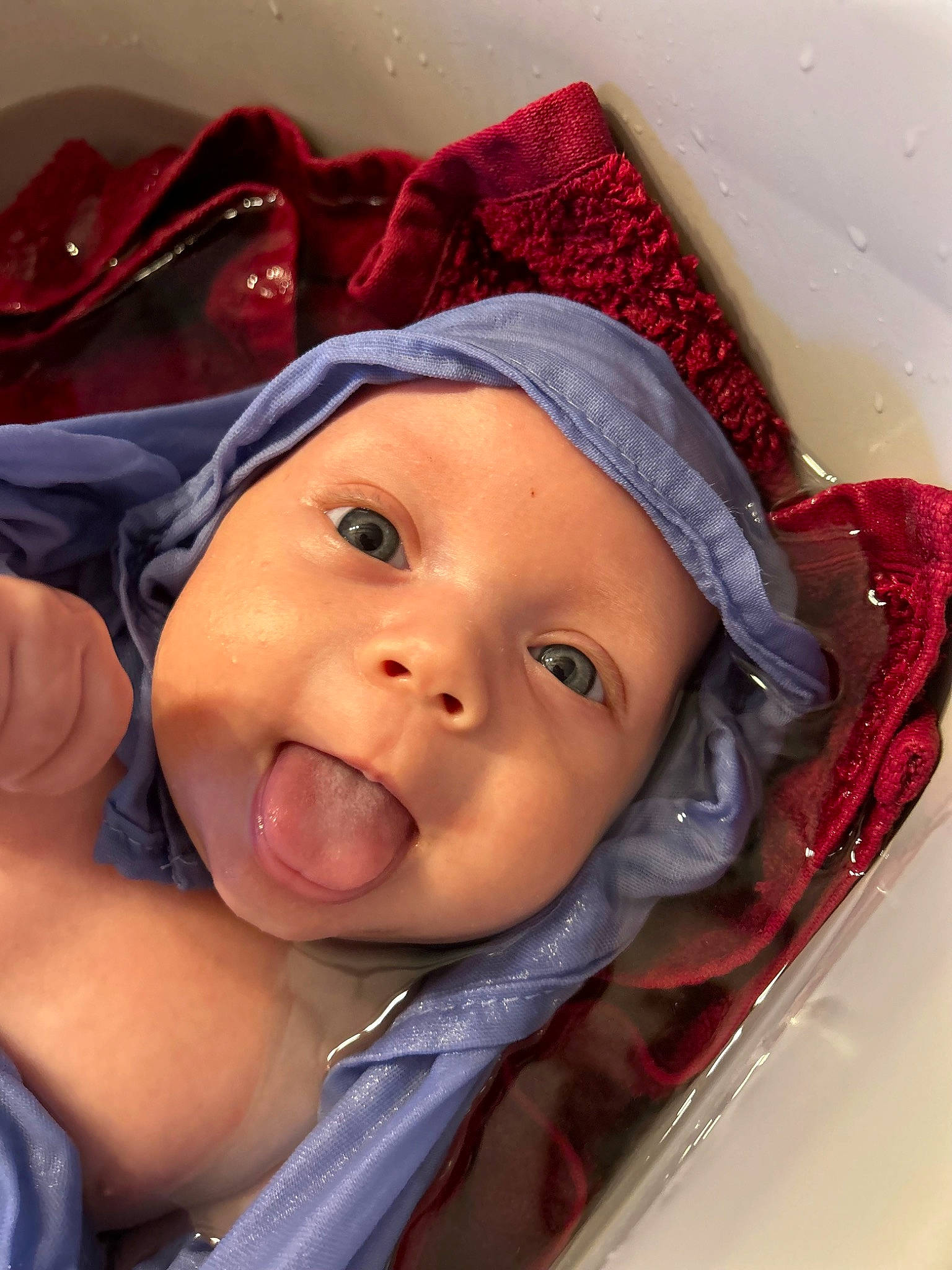 Elliott a rejoint le concours — aidez-le/la à gagner de superbes lots ! baby, baby_products, baby_toddler_clothing, cap, cheek, child, chin, close_up, comfort, cool, eyebrow, fashion_accessory, happy, hat, headgear, headwear, lip, person, pink, smile