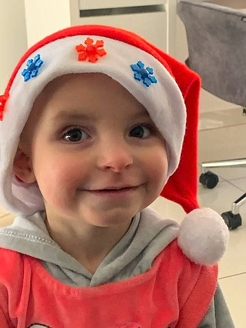 Laelia a rejoint le concours — aidez-le/la à gagner de superbes lots ! baby, baby_toddler_clothing, cap, cheek, chin, clothing, eye, eyebrow, fun, happy, head, headgear, headwear, joy, lip, mouth, nose, outerwear, person, skin