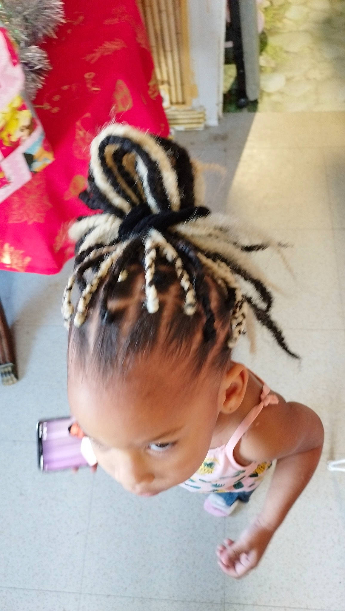 Keyshanna participe au concours pour gagner de l'argent avec cette photo : braid, bridal_accessory, child, ear, eyelash, fashion_accessory, fashion_design, forehead, fur, hair_accessory, hair_coloring, hair_tie, hairstyle, headband, headgear, headpiece, hearing, insect, pattern, person