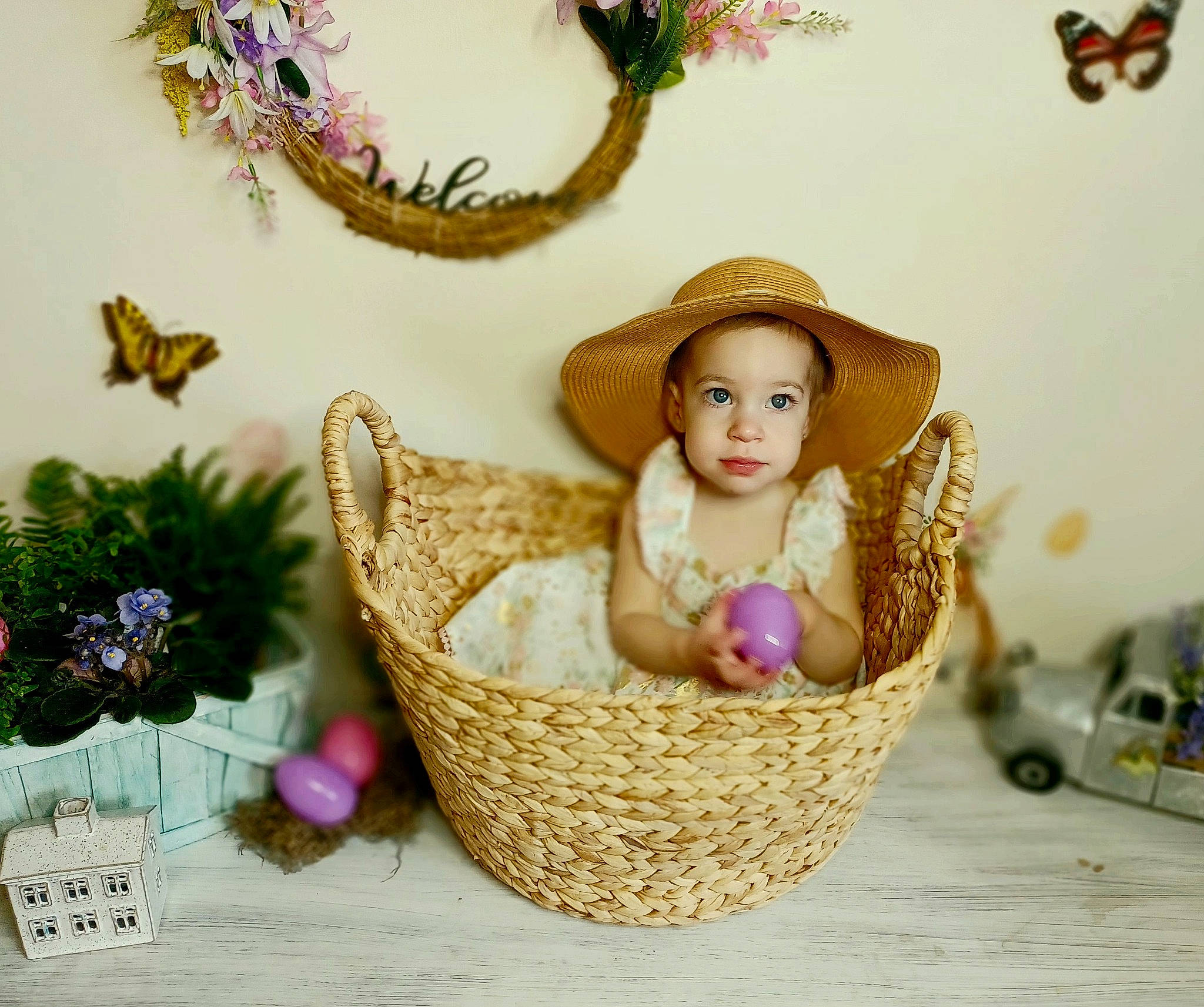 Emry is registered to the contest to win money with this photo: baby, basket, child, costume_hat, cowboy_hat, doll, drinkware, event, fashion_accessory, happy, hat, headgear, jewellery, person, picnic_basket, pink, product, storage_basket, sun_hat, toy