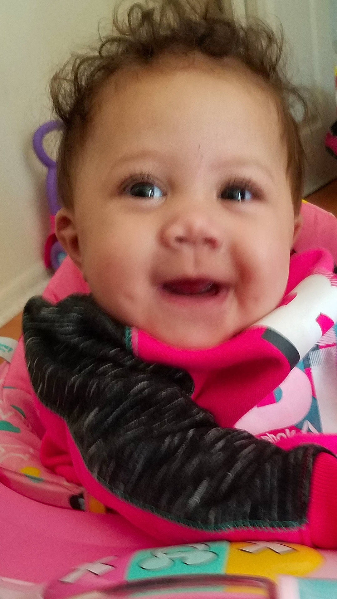 Nyla is registered to the contest to win money with this photo: baby, beauty, cheek, child, chin, eye, eyebrow, face, facial_expression, forehead, hair, hairstyle, head, lip, mouth, nose, person, pink, skin, smile