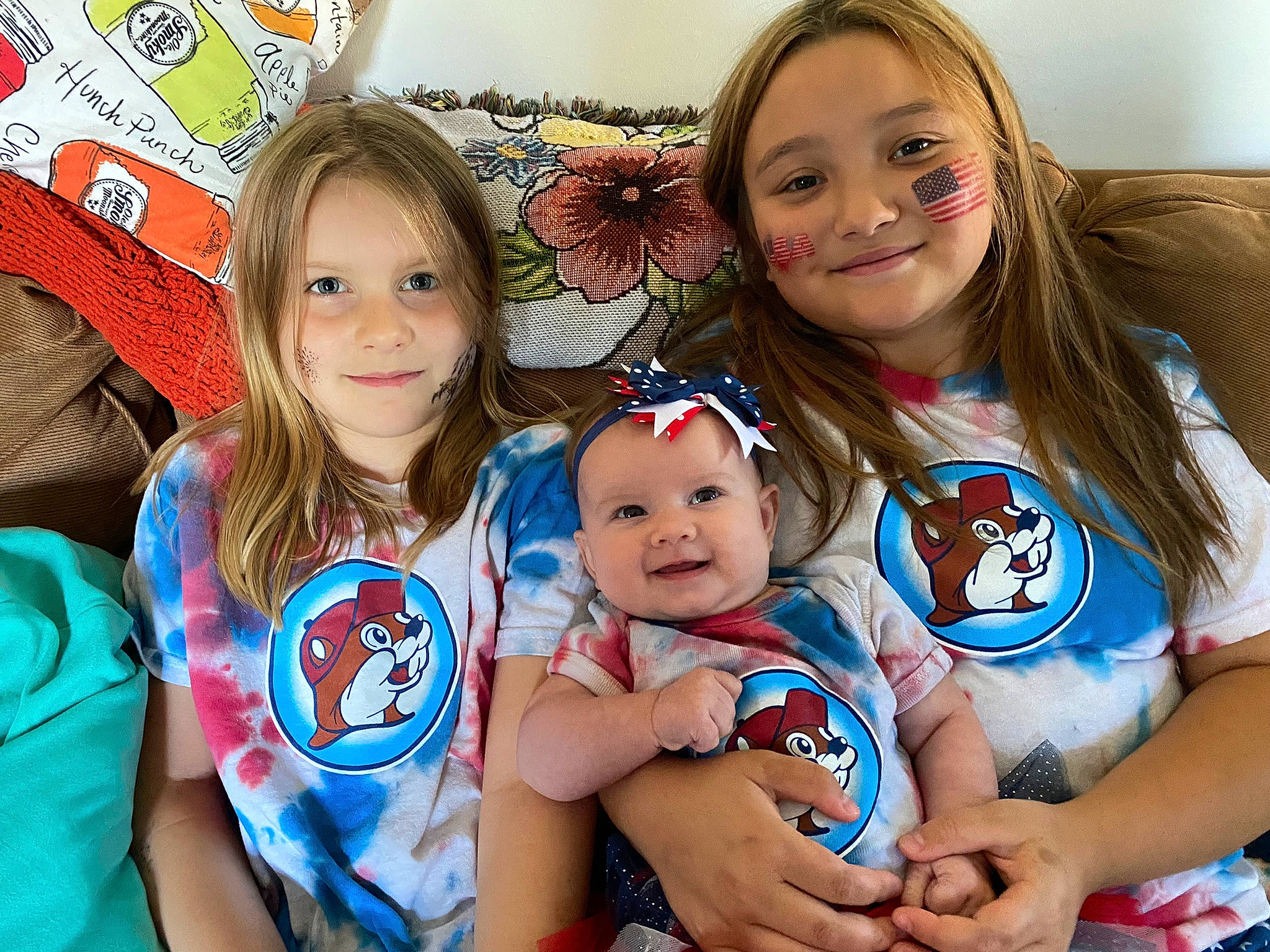 Eliza is registered to the contest to win money with this photo: baby_toddler_clothing, cheek, child, eye, facial_expression, friendship, fun, hair, hairstyle, hand, happy, head, headwear, iris, joy, people, person, sharing, skin, sleeve