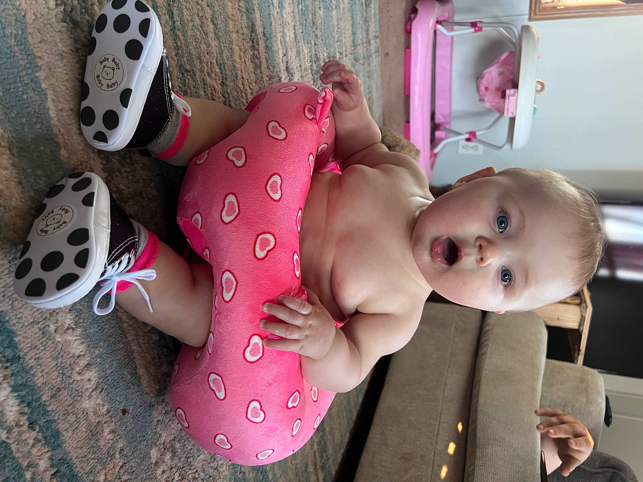 Mckinlee is registered to the contest to win money with this photo: baby, baby_products, baby_safety, baby_sleeping, baby_toddler_clothing, carmine, cheek, chest, child, finger, happy, infant_bed, mouth, nail, pattern, person, pink, room, skin, surprise