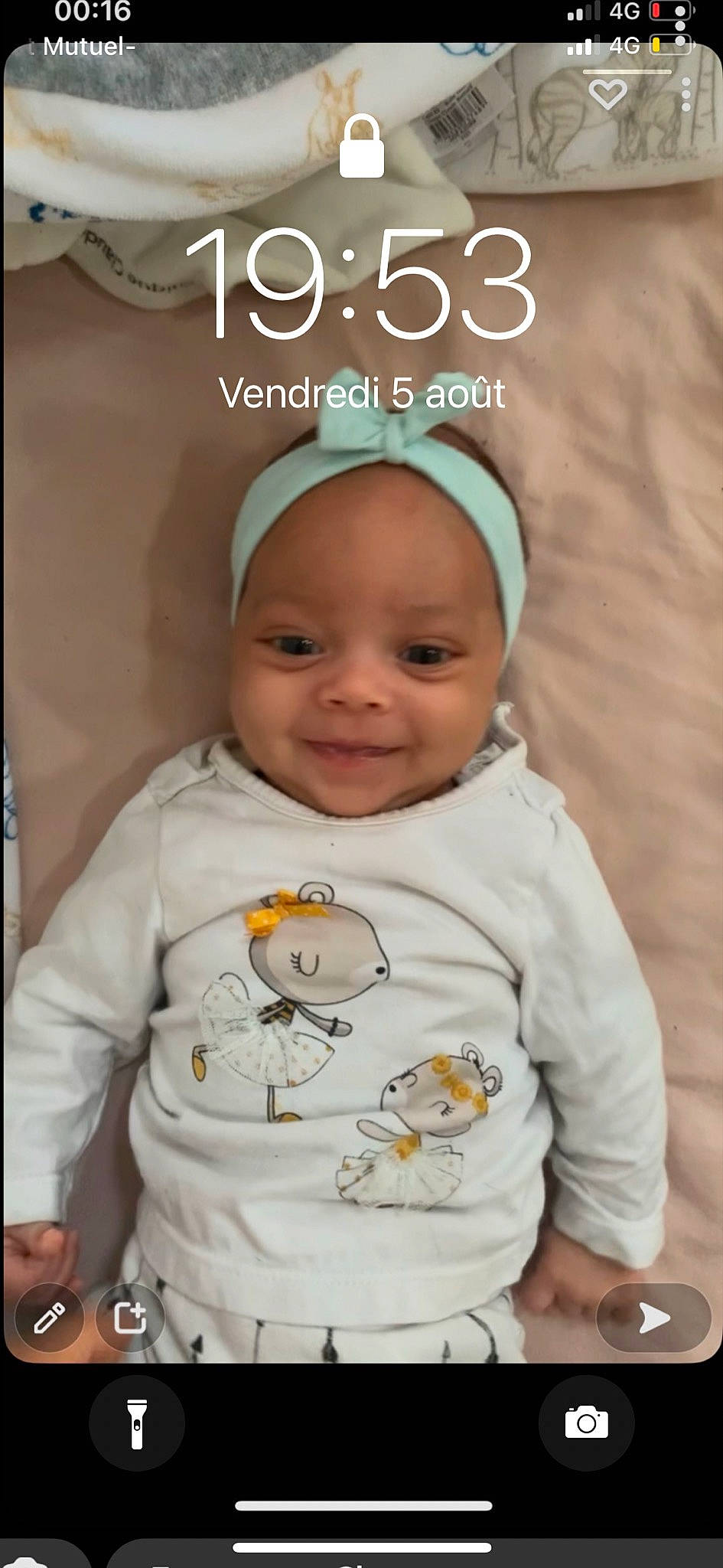 Aliya participe au concours pour gagner de l'argent avec cette photo : baby, baby_products, baby_toddler_clothing, bib, blurred, cheek, child, comfort, font, happy, head, hood, hoodie, joy, nose, outerwear, person, photo_caption, skin, sleeve