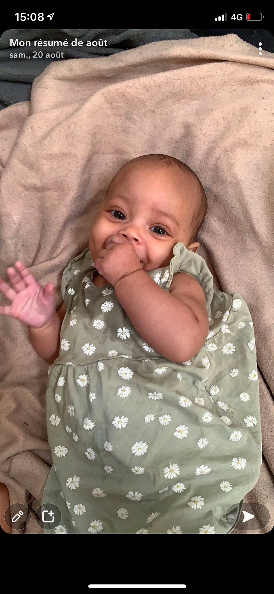 Aliya participe au concours pour gagner de l'argent avec cette photo : arm, baby, baby_toddler_clothing, cheek, child, collar, comfort, gesture, happy, linens, pattern, person, pink, portrait_photography, sitting, skin, sleeve, smile, textile, toddler