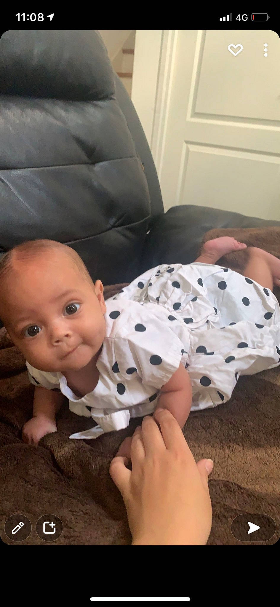 Aliya participe au concours pour gagner de l'argent avec cette photo : baby, baby_toddler_clothing, cheek, child, comfort, door, floor, flooring, foot, fur, human_leg, knee, linens, pattern, person, sitting, sleeve, textile, thigh, toddler