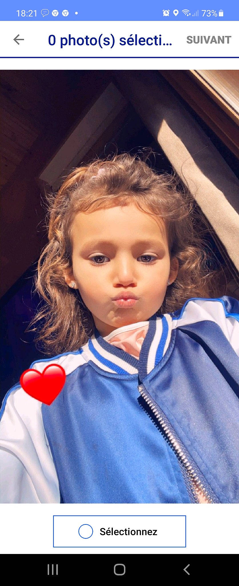 Louane a rejoint le concours — aidez-le/la à gagner de superbes lots ! cheek, chin, cool, electric_blue, eyebrow, eyelash, flash_photography, fun, hairstyle, happy, head, human, iris, lip, long_hair, nose, outerwear, person, skin, toddler