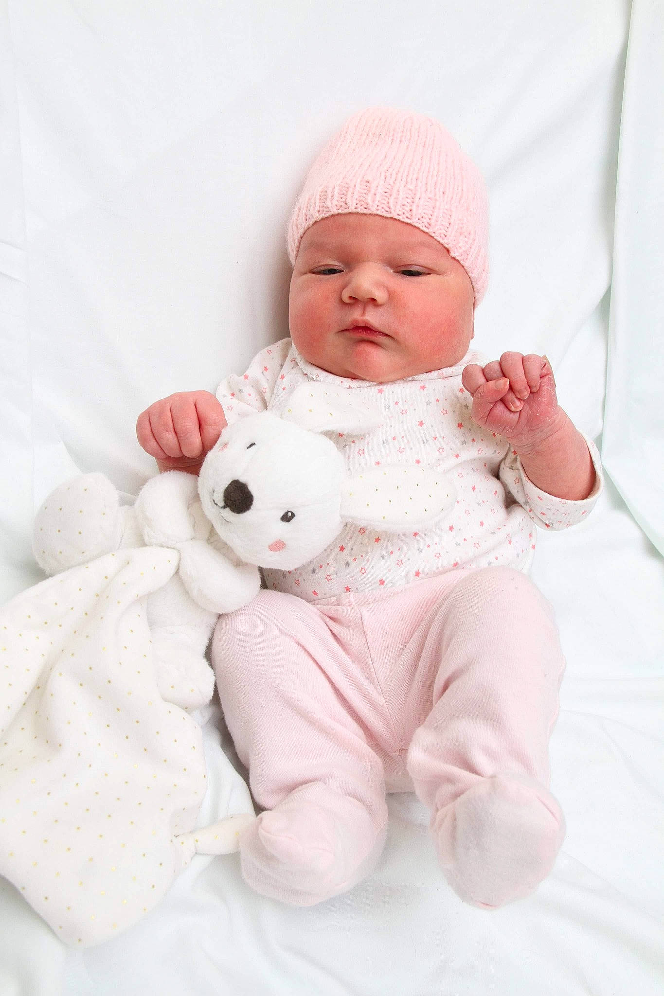 Naomy a rejoint le concours — aidez-le/la à gagner de superbes lots ! baby_toys, cheek, child, doll, ear, infant, material, nose, person, pink, product, skin, stuffed_toy, textile, toddler, toy, wool