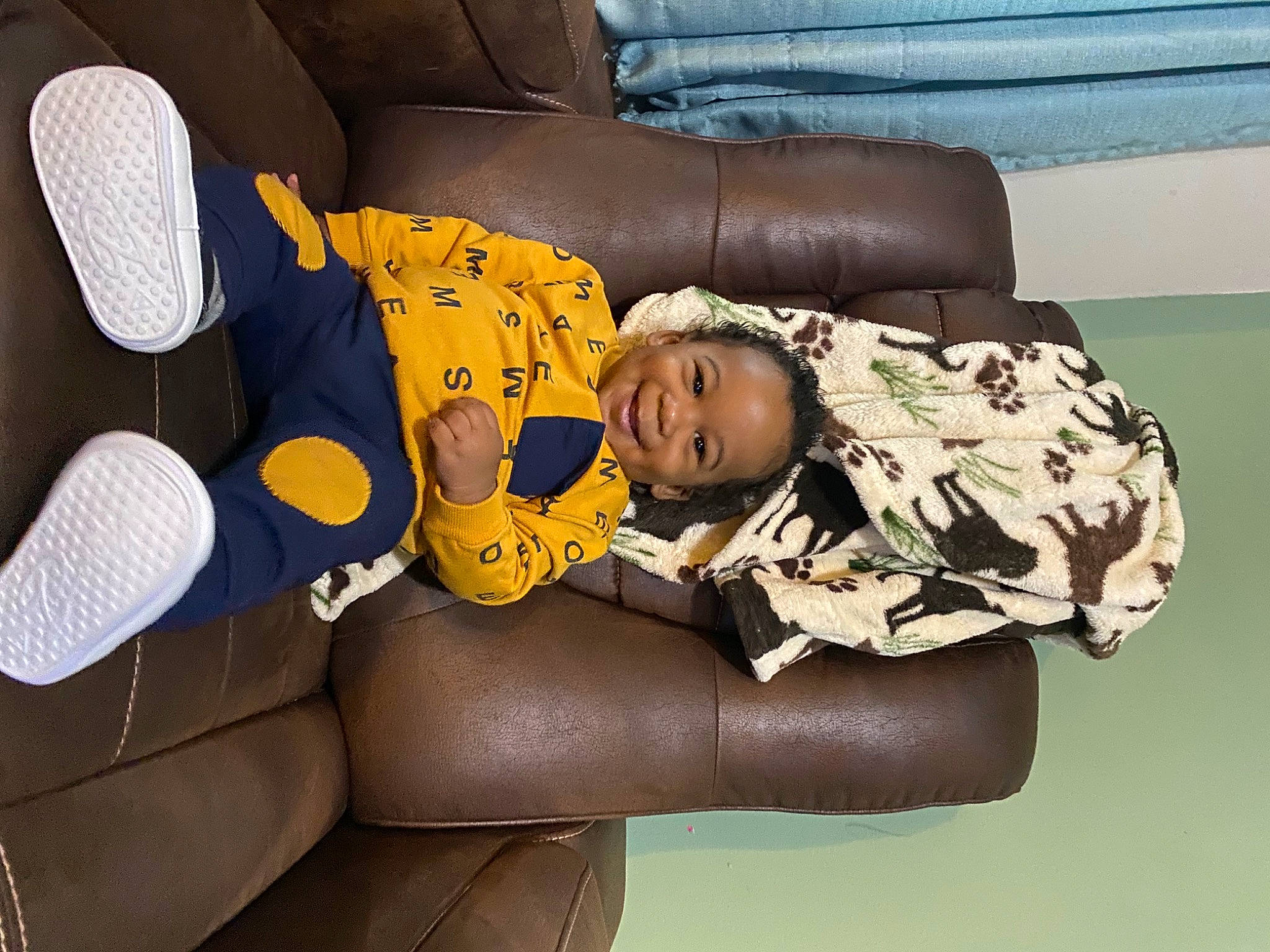 Karsyn joined the competition — help win amazing prizes! baby, baby_products, car_seat, child, comfort, couch, eye, face, fun, head, human_body, joy, lap, leisure, linens, mammal, person, room, sitting, smile