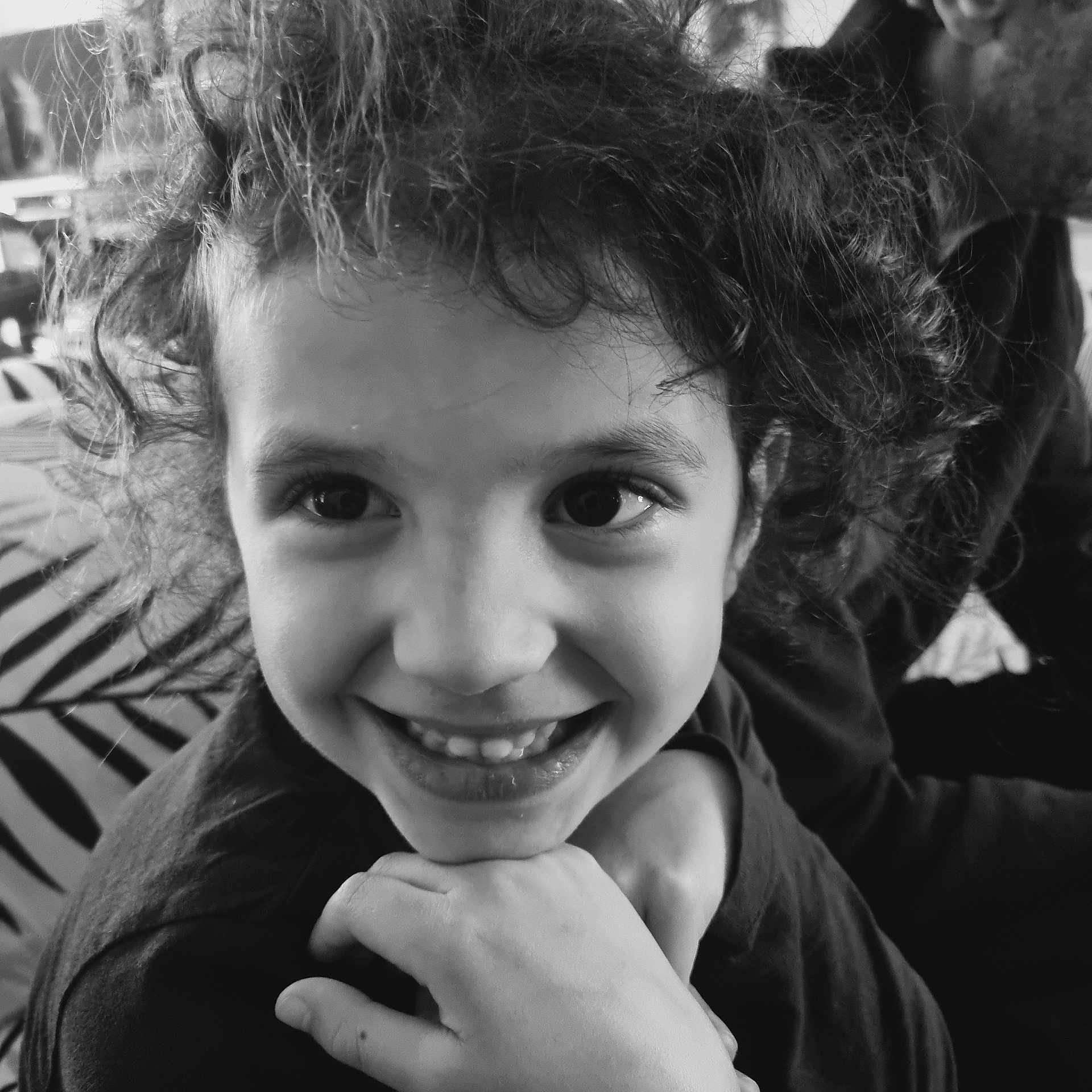 Maeline participe au concours pour gagner de l'argent avec cette photo : baby, babylaughing, bodypart, clothing, coat, face, finger, hair, hand, happy, head, jacket, laughing, mouth, person, photography, portrait, selfie, smile, teeth