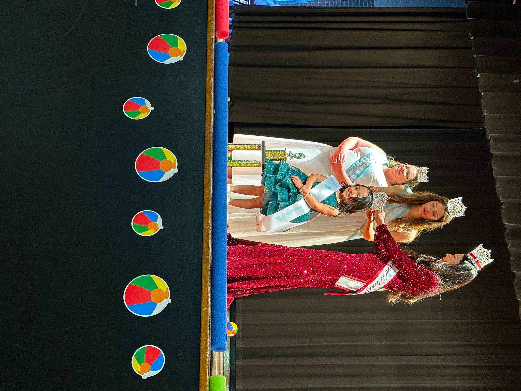 Aziyah is registered to the contest to win money with this photo: art, event, fun, joy, person, room, tree, visual_arts, wood