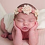 Marylia a rejoint le concours — aidez-le/la à gagner de superbes lots ! baby, newborn, infant, sleeping, hands, face, flower_headband, pink, soft_texture, cute, portrait, skin, peaceful, child, head, closeup, resting, adorable, lying_down, blanket