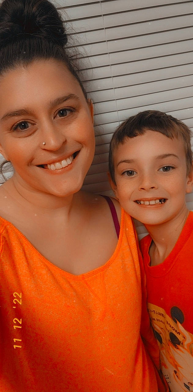 Adyn is registered to the contest to win money with this photo: cheek, child, chin, clothing, event, eyebrow, facial_expression, forehead, friendship, fun, gesture, hairstyle, happy, human_body, iris, joy, neck, nose, person, skin