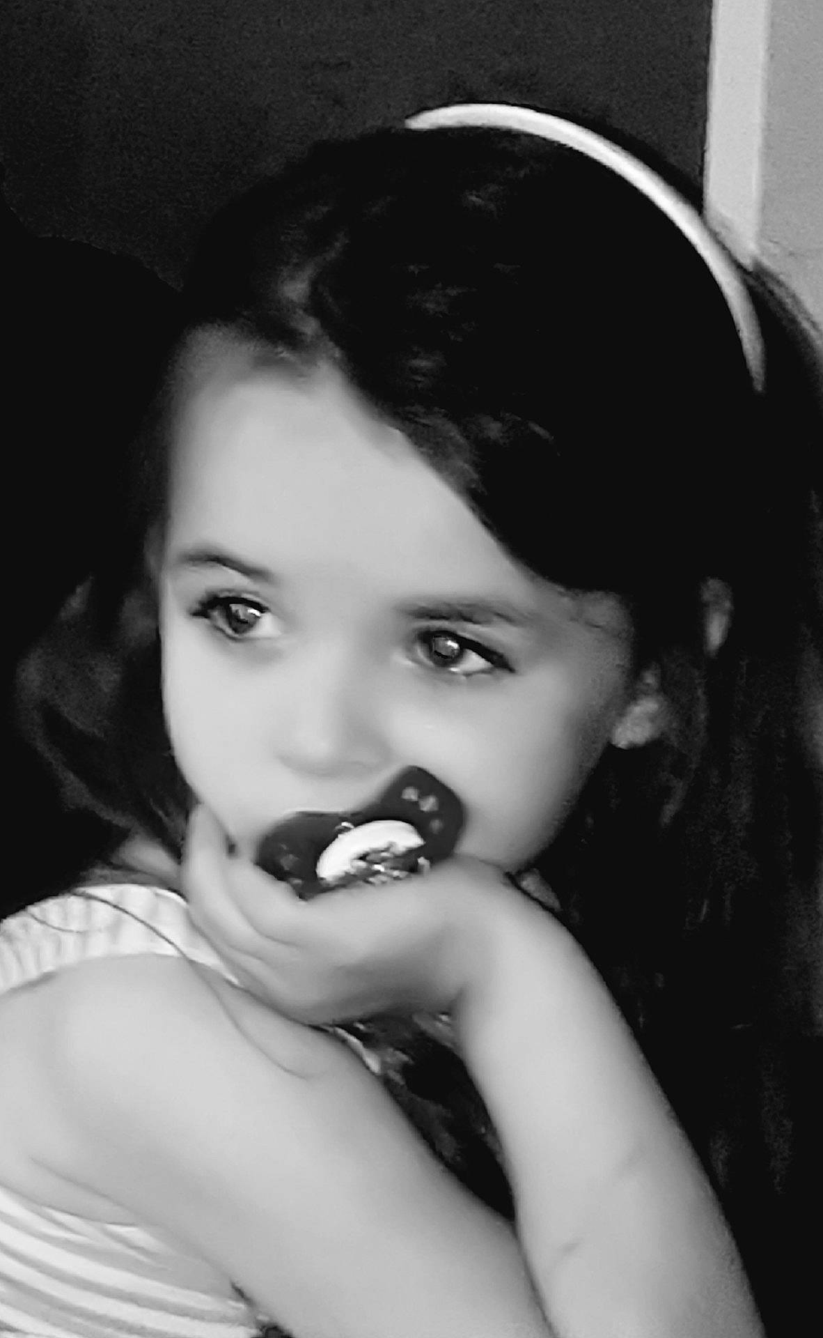 Ines a rejoint le concours — aidez-le/la à gagner de superbes lots ! beauty, black, black_and_white, black_hair, cheek, chin, eye, eyebrow, face, girl, joy, lady, lip, monochrome, monochrome_photography, mouth, person, photo_shoot, photograph, photography