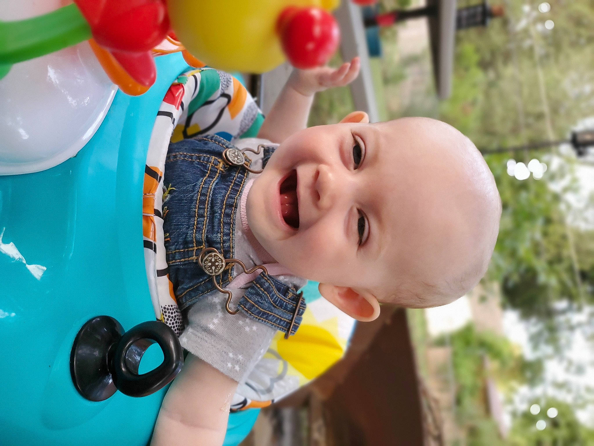 Alice is registered to the contest to win money with this photo: baby, balloon, child, ear, fun, happy, joy, leisure, party_supply, person, play, playground, recreation, skin, smile, toddler, toy, vacation