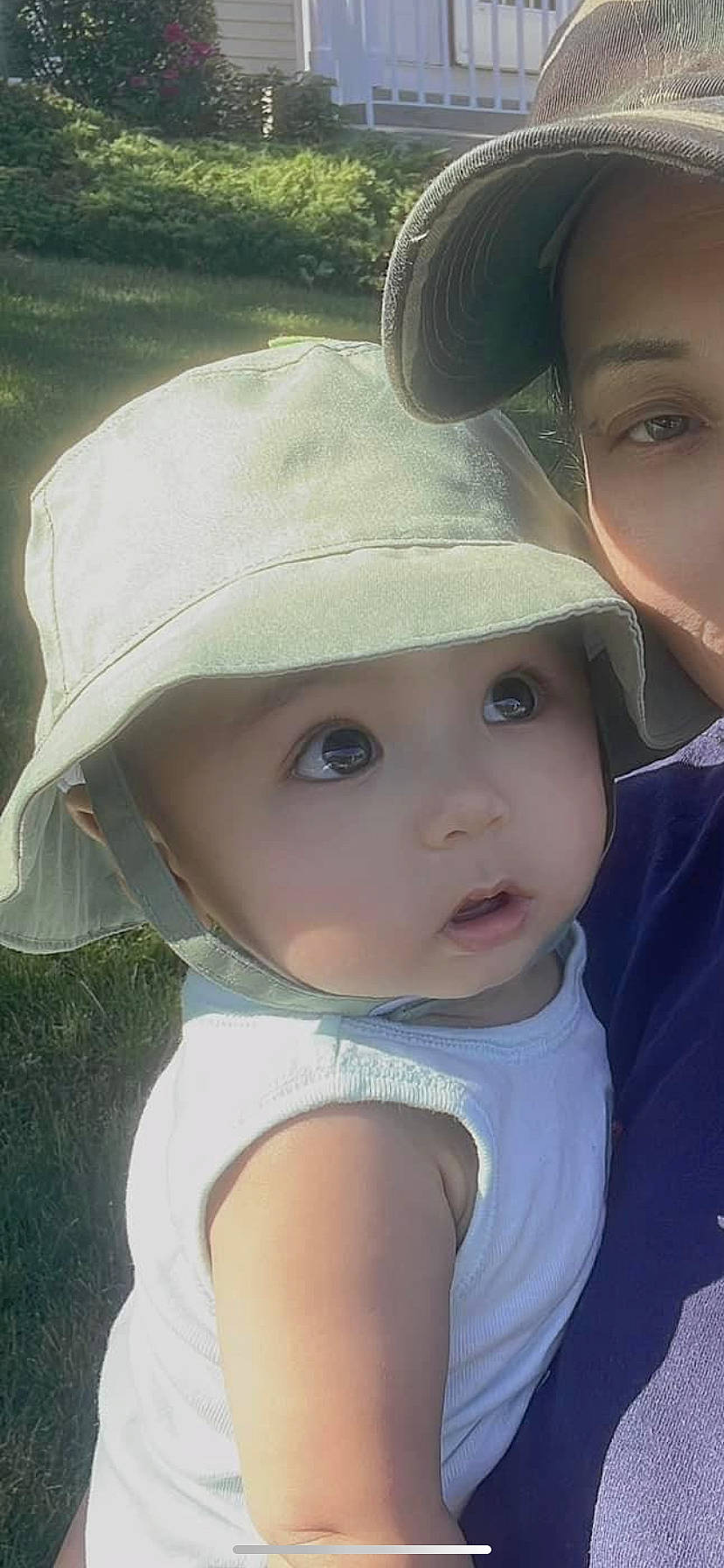 Leonardo is registered to the contest to win money with this photo: baby, baby_toddler_clothing, beauty, cap, child, chin, cool, eye, face, fun, grass, happy, hat, headgear, headwear, iris, lip, person, skin, sun_hat