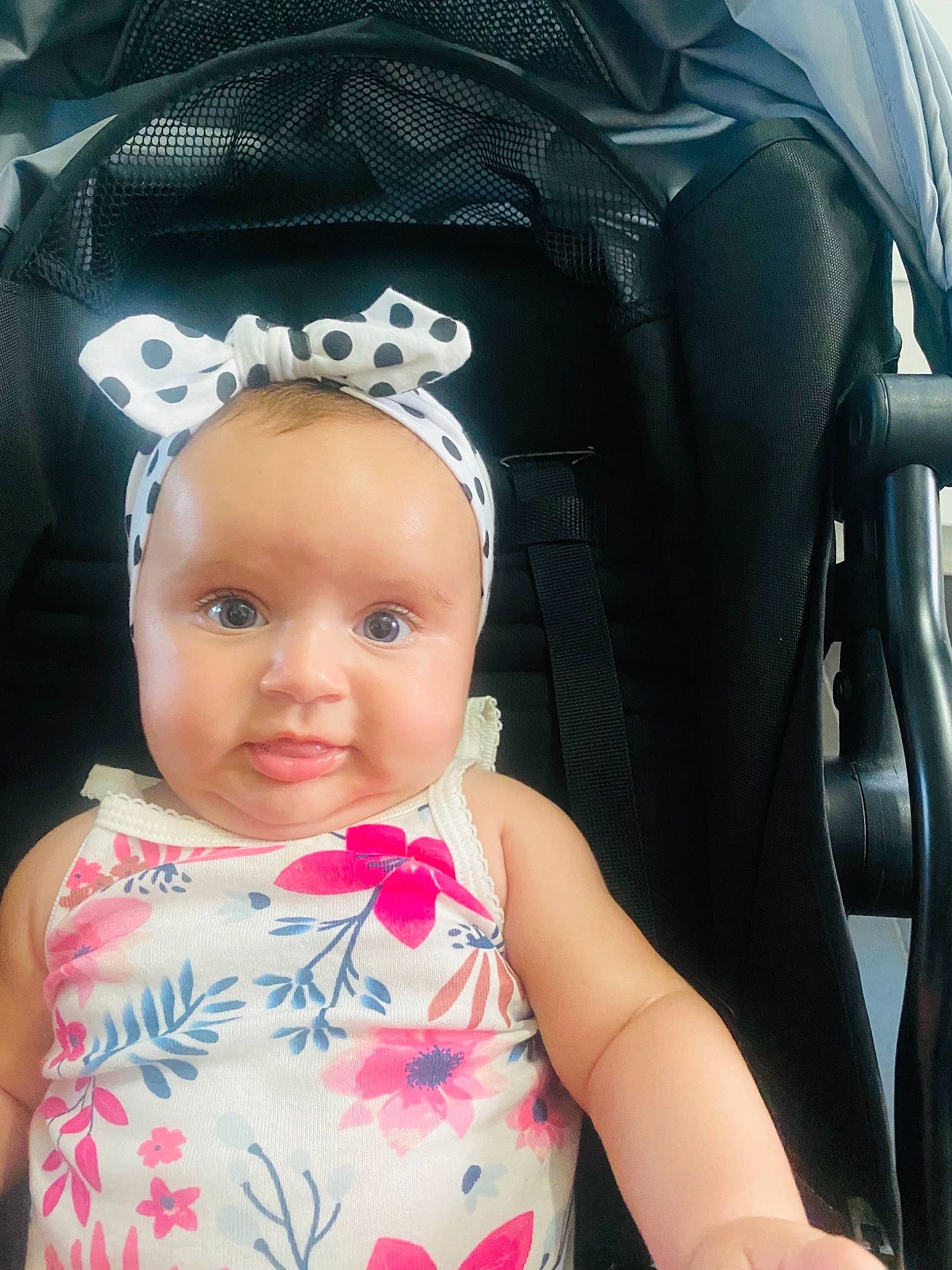 Lily participe au concours pour gagner de l'argent avec cette photo : baby, baby_toddler_clothing, cap, child, cool, costume_hat, eyelash, hairstyle, happy, headband, headgear, headpiece, human, jewellery, person, pink, product, purple, textile, toddler