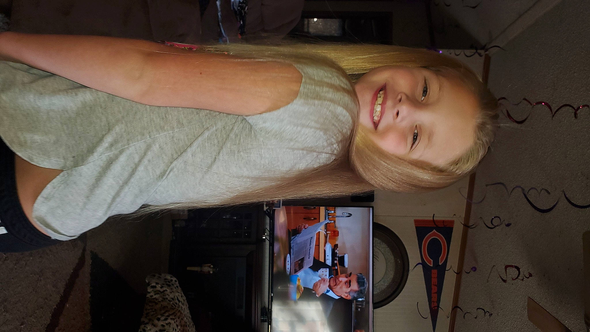 Toni is registered to the contest to win money with this photo: blond, chest, chin, cosmetics, elbow, eyebrow, eyelash, flesh, iris, jaw, joy, kitchen_utensil, lip, person, throat, tooth, wrist