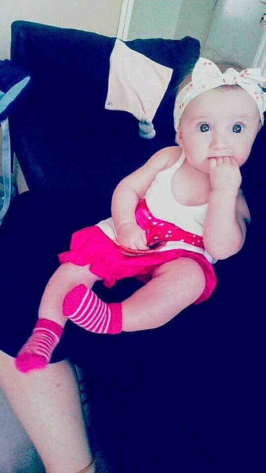 Naella participe au concours pour gagner de l'argent avec cette photo : clothing, costume, doll, finger, girl, hand, pink, skin, toy