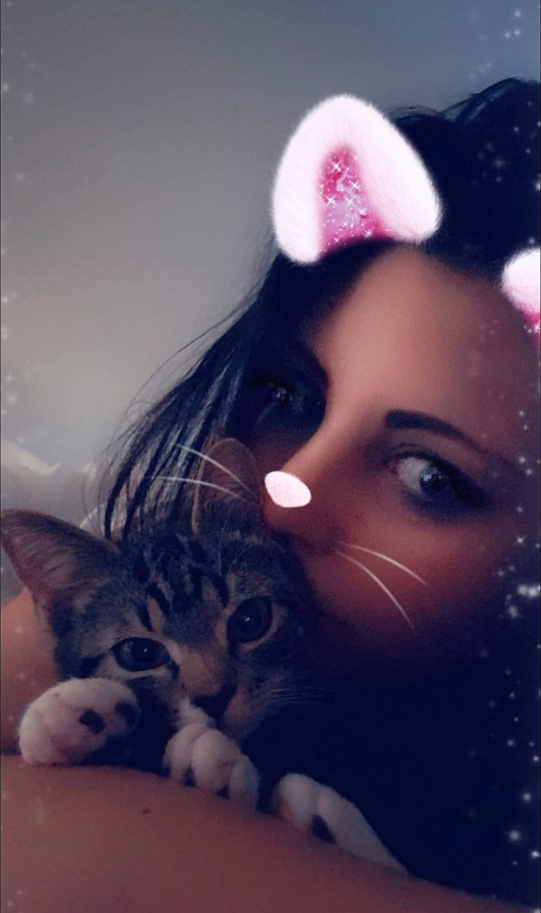 Jayjay is registered to the contest to win money with this photo: beauty, cat, cheek, ear, eye, eyebrow, face, felidae, forehead, hair, head, lip, nose, organ, person, photography, selfie, skin, sky, small_to_medium_sized_cats