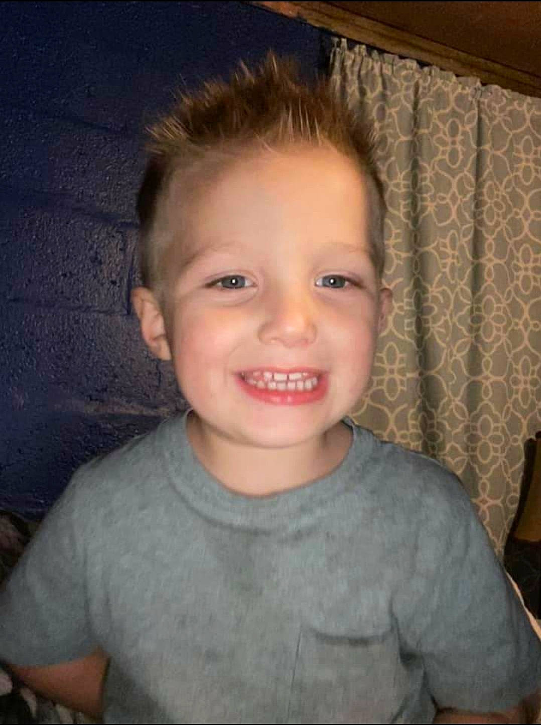 Blake is registered to the contest to win money with this photo: cheek, chin, eye, eyebrow, eyelash, facial_expression, flash_photography, forehead, hair, happy, human_body, iris, jaw, joy, lip, mouth, nose, person, shoulder, sleeve