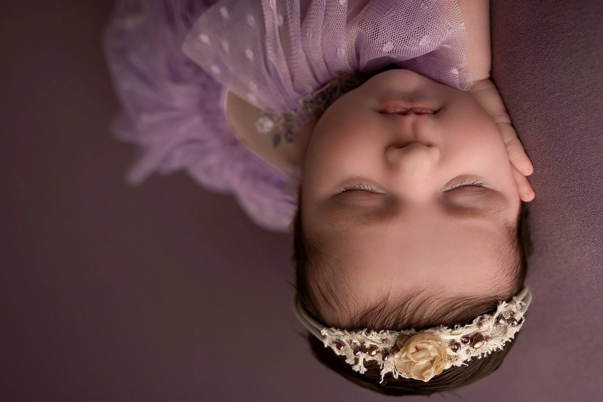 Margaux a rejoint le concours — aidez-le/la à gagner de superbes lots ! beard, eye, eyebrow, eyelash, face, flash_photography, hair, happy, hat, head, headgear, headpiece, iris, jaw, lip, long_hair, mouth, person, petal, skin