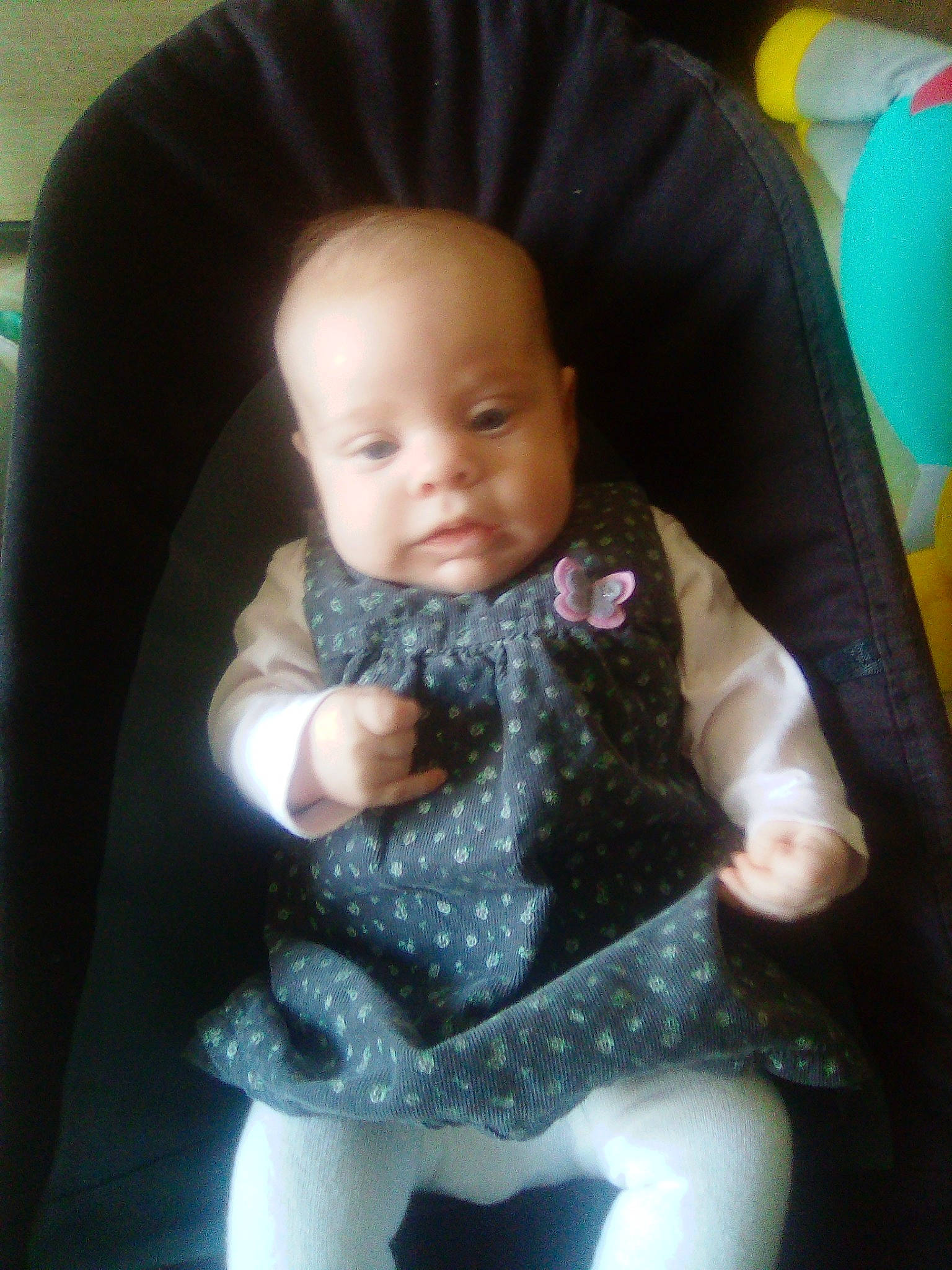 Arya a rejoint le concours — aidez-le/la à gagner de superbes lots ! baby, cheek, child, head, person, sitting, skin, toddler