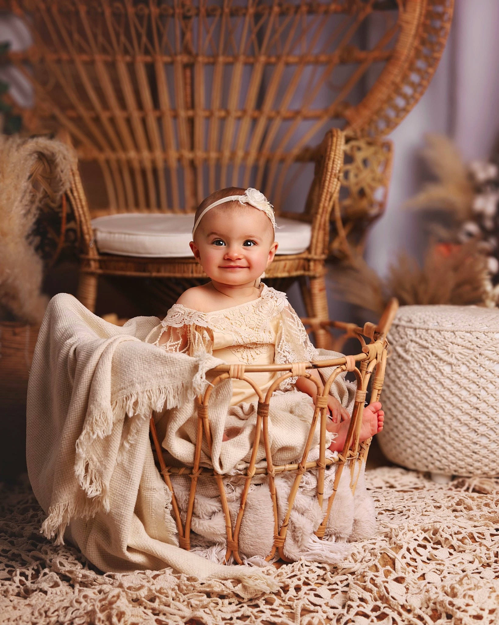 Emy participe au concours pour gagner de l'argent avec cette photo : baby, chair, child, dress, event, eye, fashion_design, flash_photography, flooring, fun, happy, headgear, headpiece, joy, leisure, person, sitting, smile, toddler, tradition