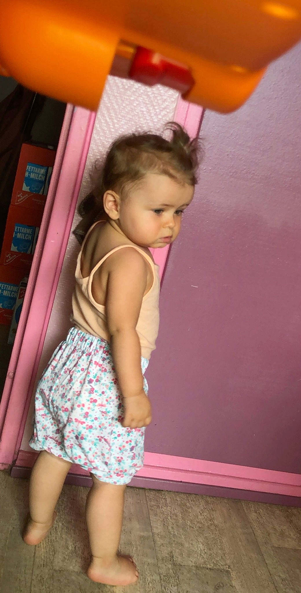 Laetitia a rejoint le concours — aidez-le/la à gagner de superbes lots ! child, child_model, person, pink, play, toddler