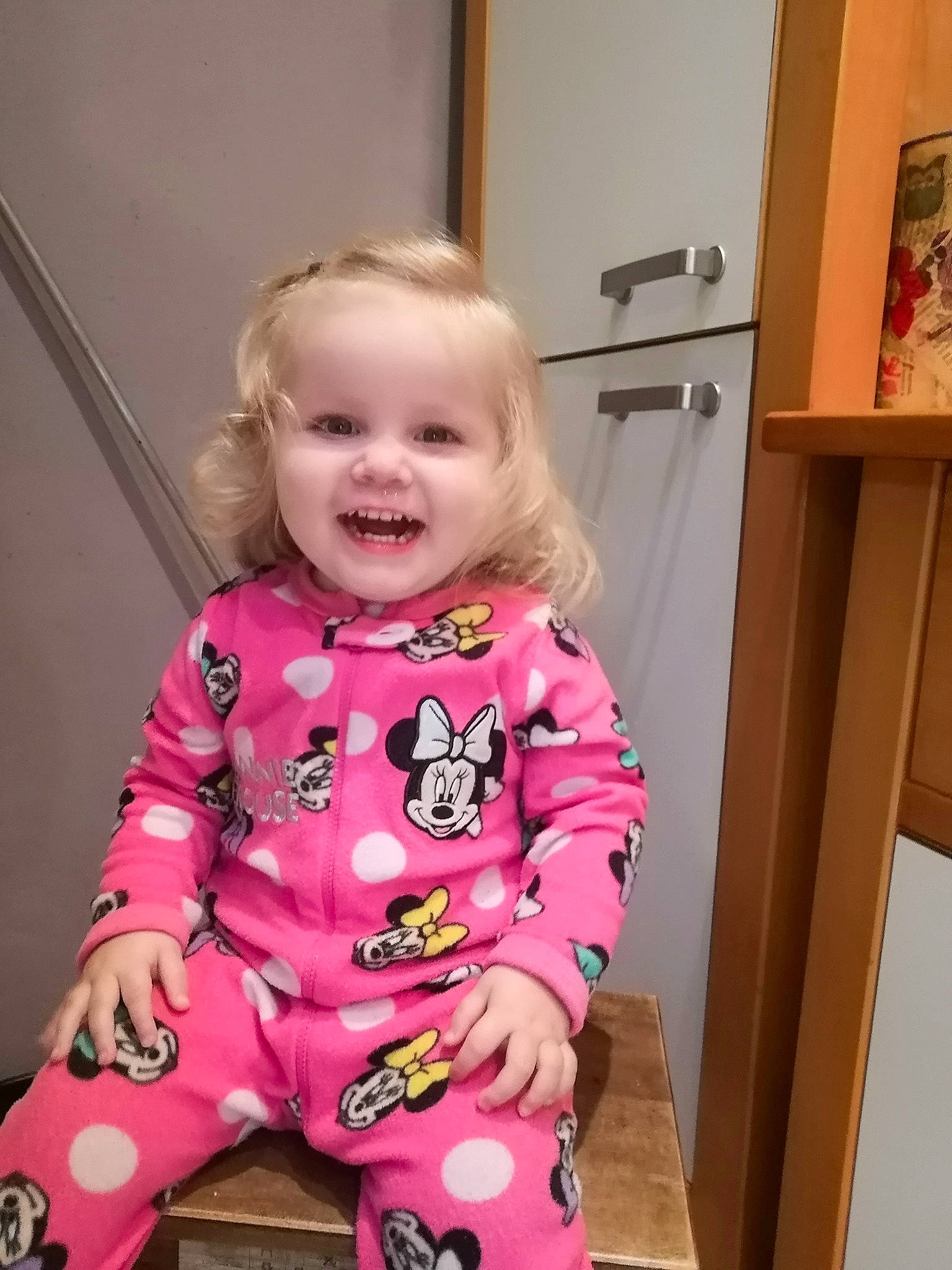 Ophelie a rejoint le concours — aidez-le/la à gagner de superbes lots ! baby, baby_toddler_clothing, child, joy, pajamas, person, pink, play, toddler