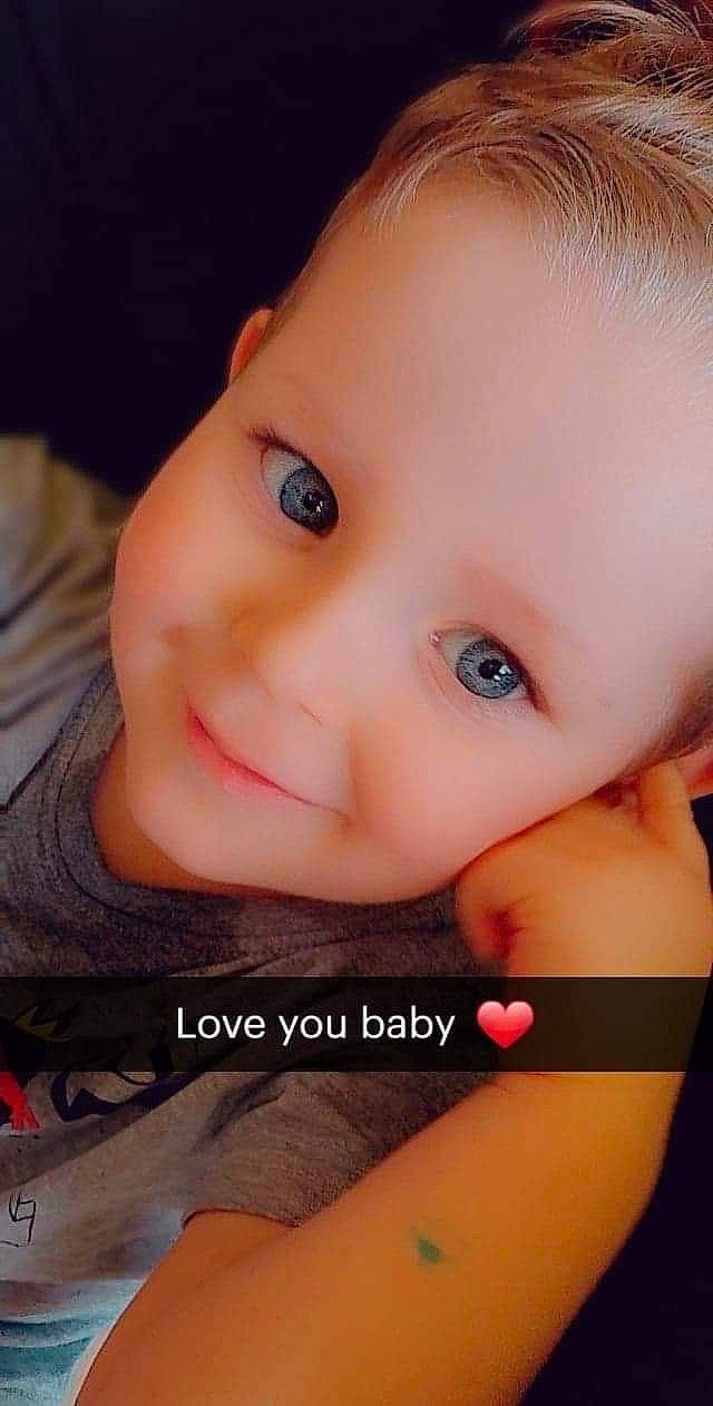 Mathew participe au concours pour gagner de l'argent avec cette photo : cheek, chin, ear, eye, eyebrow, eyelash, facial_expression, flash_photography, forehead, hairstyle, happy, human_body, iris, jaw, joy, lip, mouth, neck, nose, person