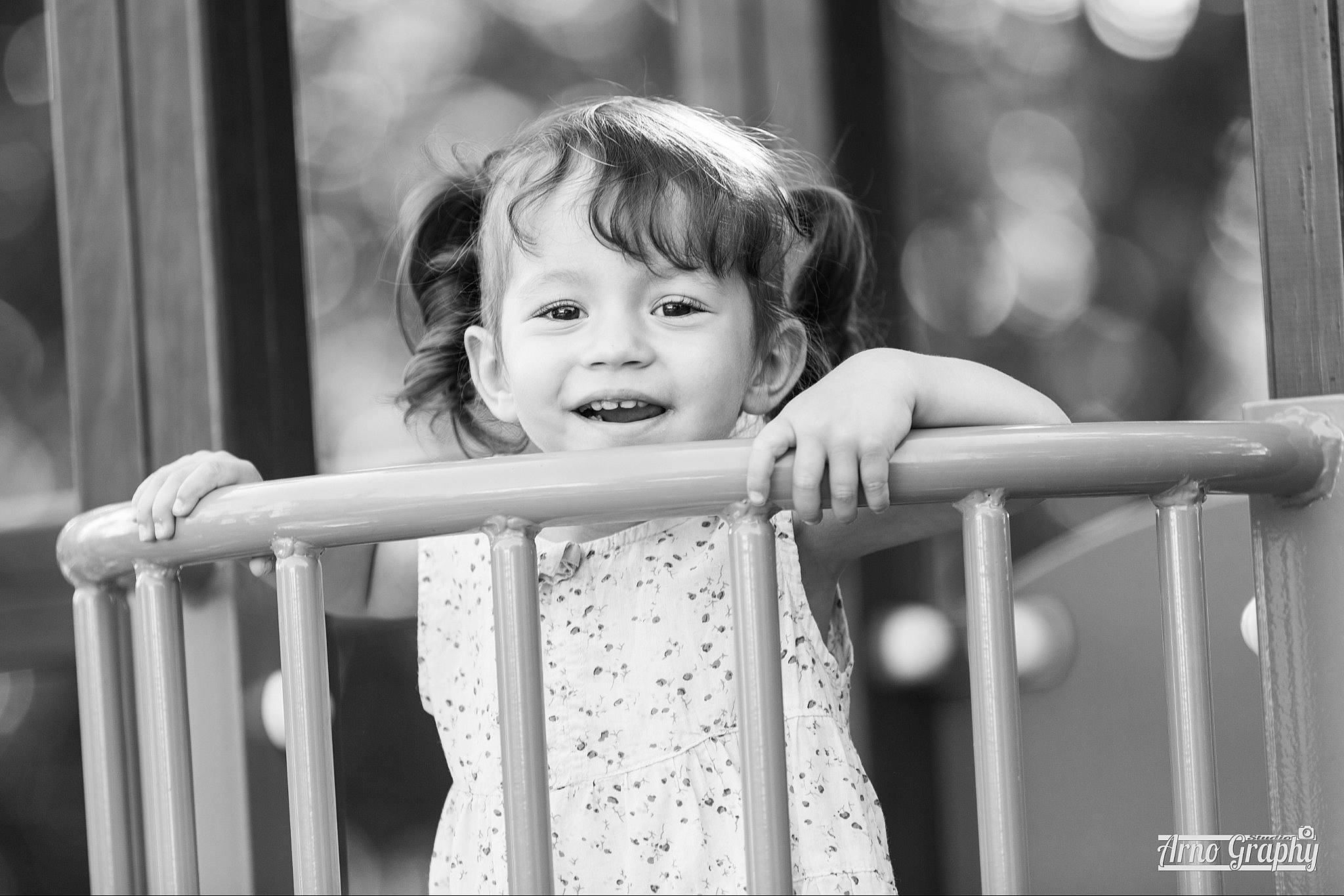Melyne a rejoint le concours — aidez-le/la à gagner de superbes lots ! beauty, black, black_and_white, child, emotion, eye, facial_expression, girl, happiness, joy, monochrome, monochrome_photography, organ, person, photograph, photography, portrait_photography, skin, smile, snapshot