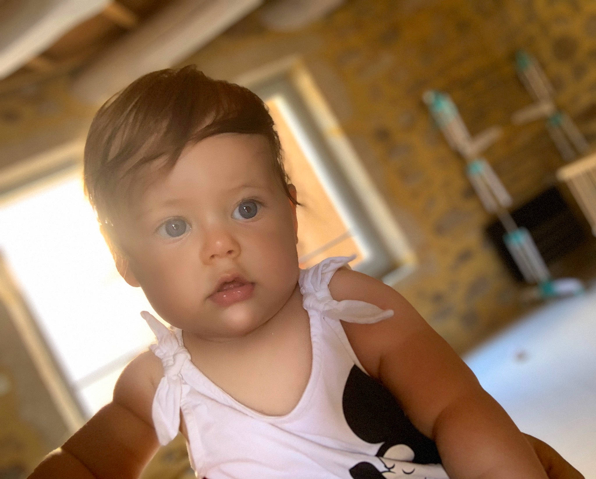 Jenna a rejoint le concours — aidez-le/la à gagner de superbes lots ! arm, baby, beauty, cheek, child, ear, eye, face, hand, head, neck, person, photography, shoulder, skin, summer, toddler, vacation