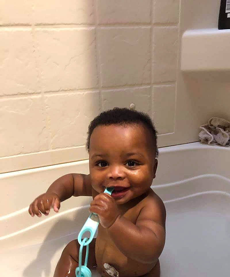 Willie joined the competition — help win amazing prizes! baby, baby_bathing, bathing, bathroom, bathtub, chest, eyelash, finger, fluid, gesture, happy, joint, joy, person, personal_care, plumbing, plumbing_fixture, skin, smile, thumb