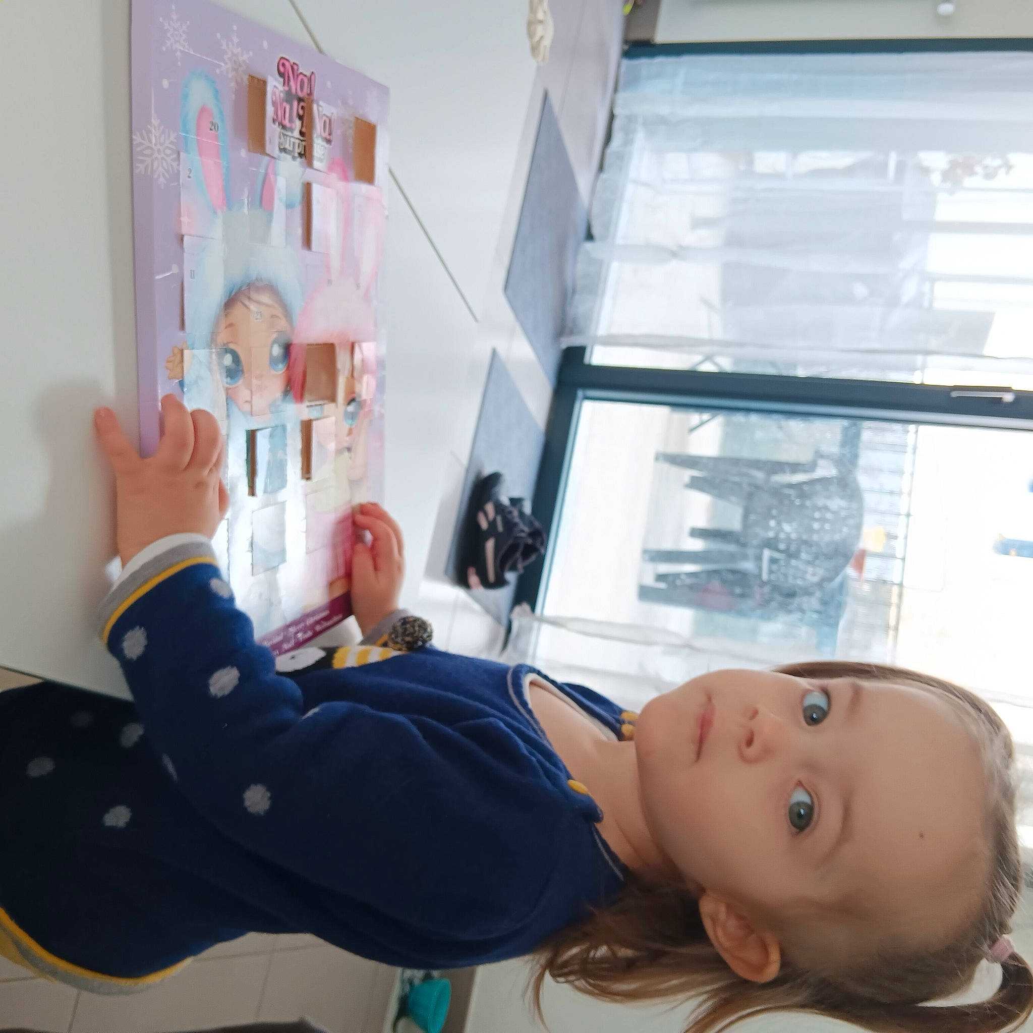 Cassyopée a rejoint le concours — aidez-le/la à gagner de superbes lots ! art, building, chair, child, comfort, fun, house, job, leisure, person, product, room, service, sitting, suit, t_shirt, toddler, vacation, visual_arts, window