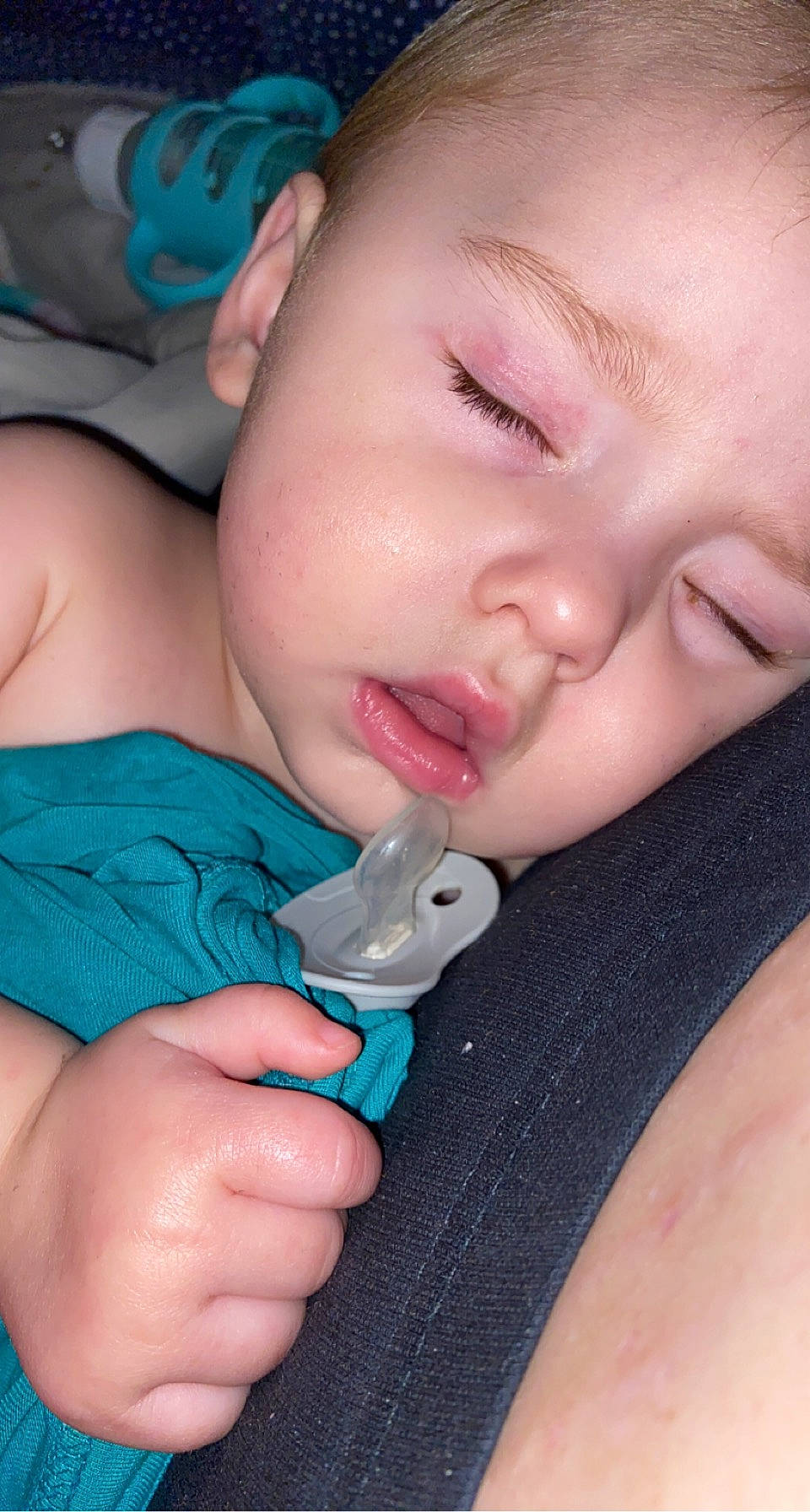 Esmae is registered to the contest to win money with this photo: baby, blue, cheek, ear, eyebrow, eyelash, face, finger, gesture, hairstyle, hand, happy, lip, mouth, nail, neck, nose, person, skin, thumb