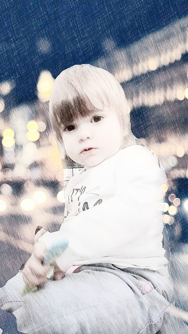 Lorna a rejoint le concours — aidez-le/la à gagner de superbes lots ! baby, cheek, child, eye, face, grass, hairstyle, person, photograph, photography, plant, portrait, portrait_photography, skin, sky, smile, toddler, tree