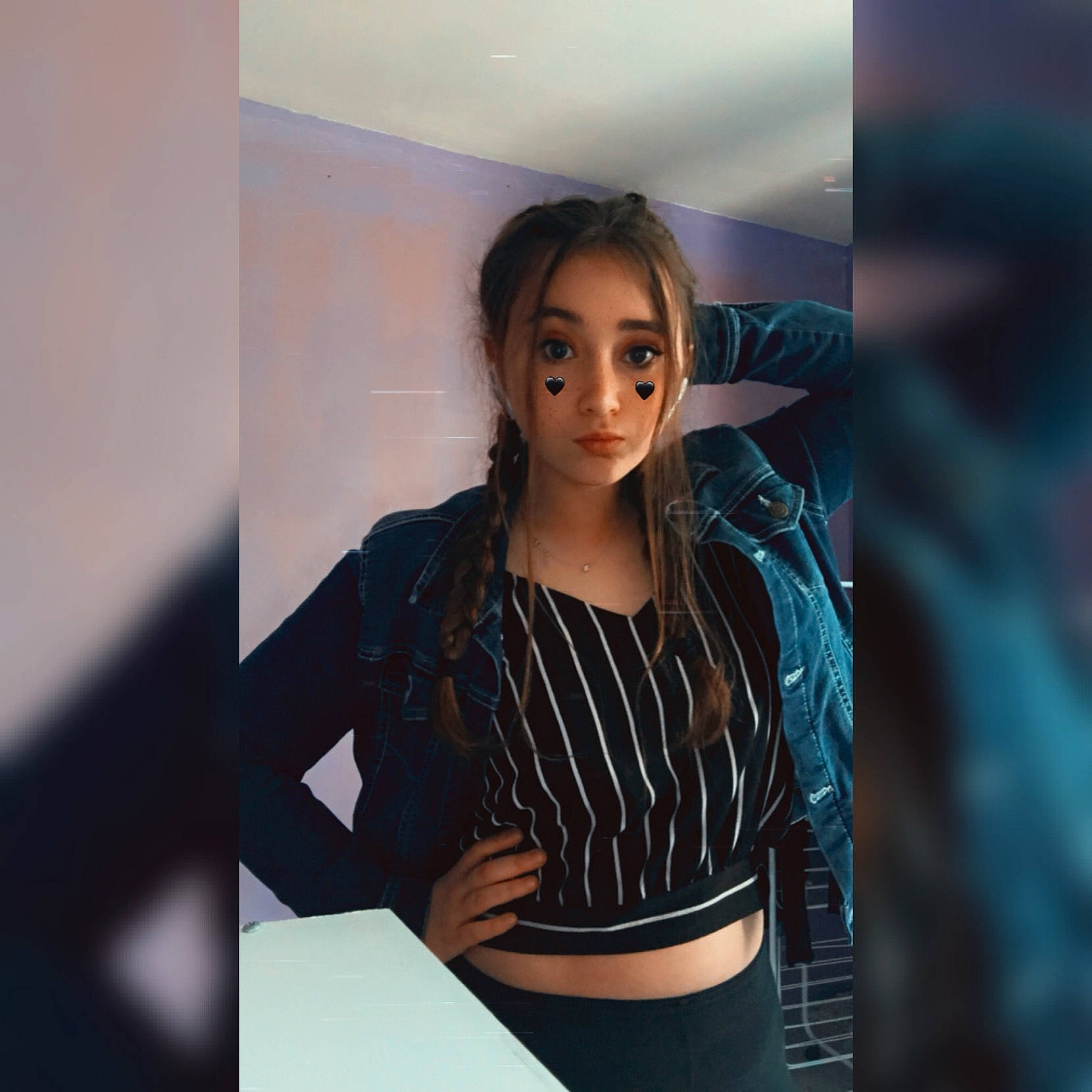 Barbara a rejoint le concours — aidez-le/la à gagner de superbes lots ! beauty, black_hair, brown_hair, eye, face, fashion, hair, jacket, leather, leather_jacket, lip, long_hair, model, outerwear, person, photo_shoot, photography, skin, smile, textile