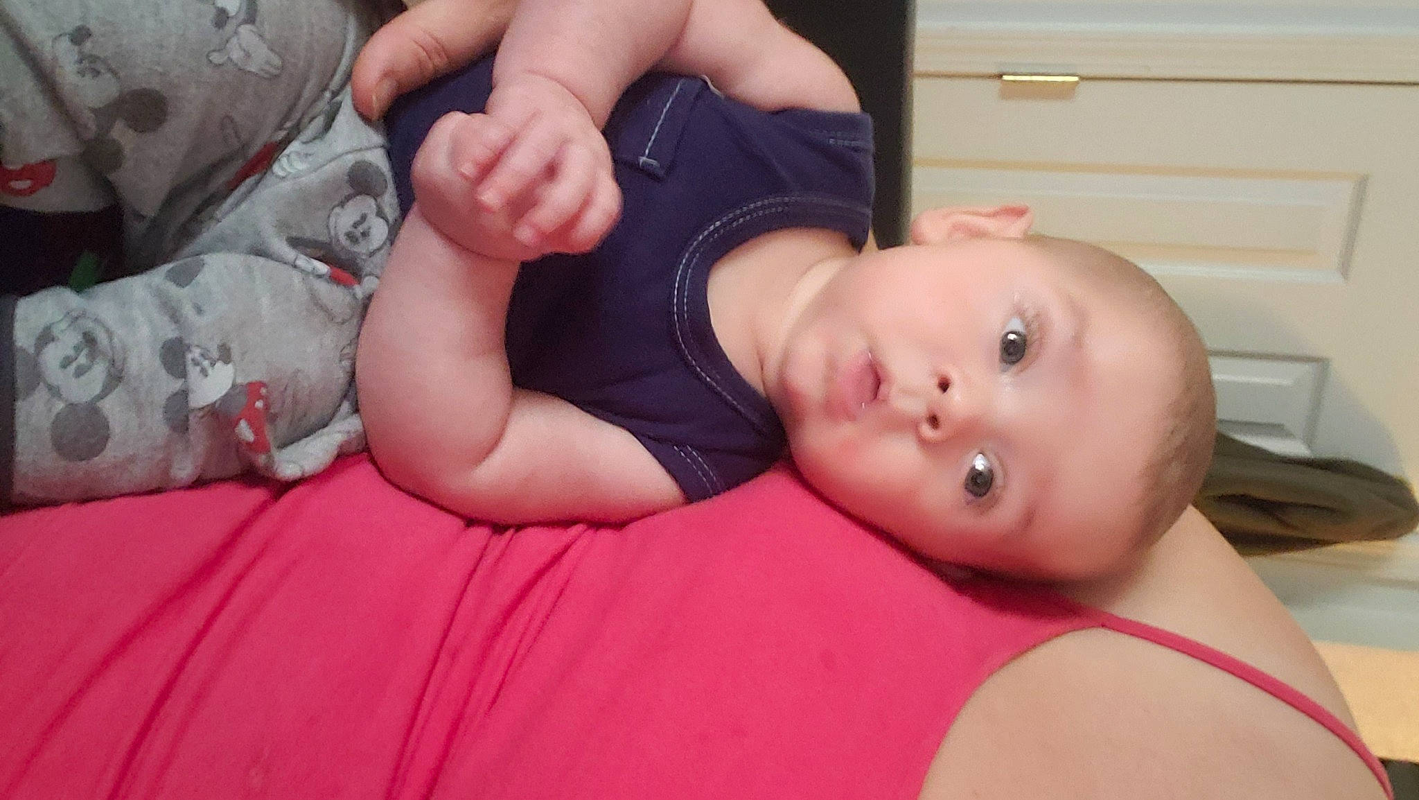 Niklaus is registered to the contest to win money with this photo: arm, baby, cheek, chest, child, ear, finger, hand, joint, leg, mouth, muscle, neck, nose, person, skin, surprise, throat, thumb, toddler