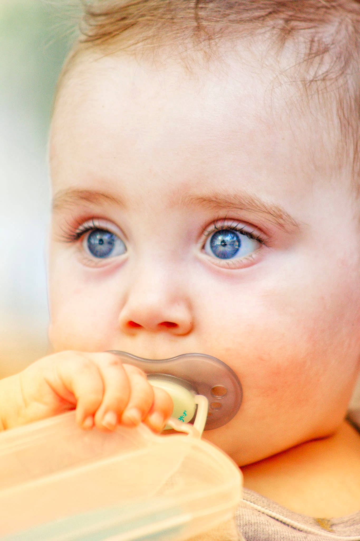 Alvaro a rejoint le concours — aidez-le/la à gagner de superbes lots ! baby, baby_toddler_clothing, cheek, child, chin, drinkware, ear, eyebrow, eyelash, finger, fun, gesture, happy, iris, lip, mouth, neck, nose, person, skin