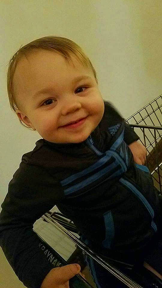 Aveon is registered to the contest to win money with this photo: baby, baby_toddler_clothing, cheek, child, chin, comfort, eye, eyebrow, facial_expression, hairstyle, happy, head, iris, joy, lip, nose, person, skin, sleeve, smile