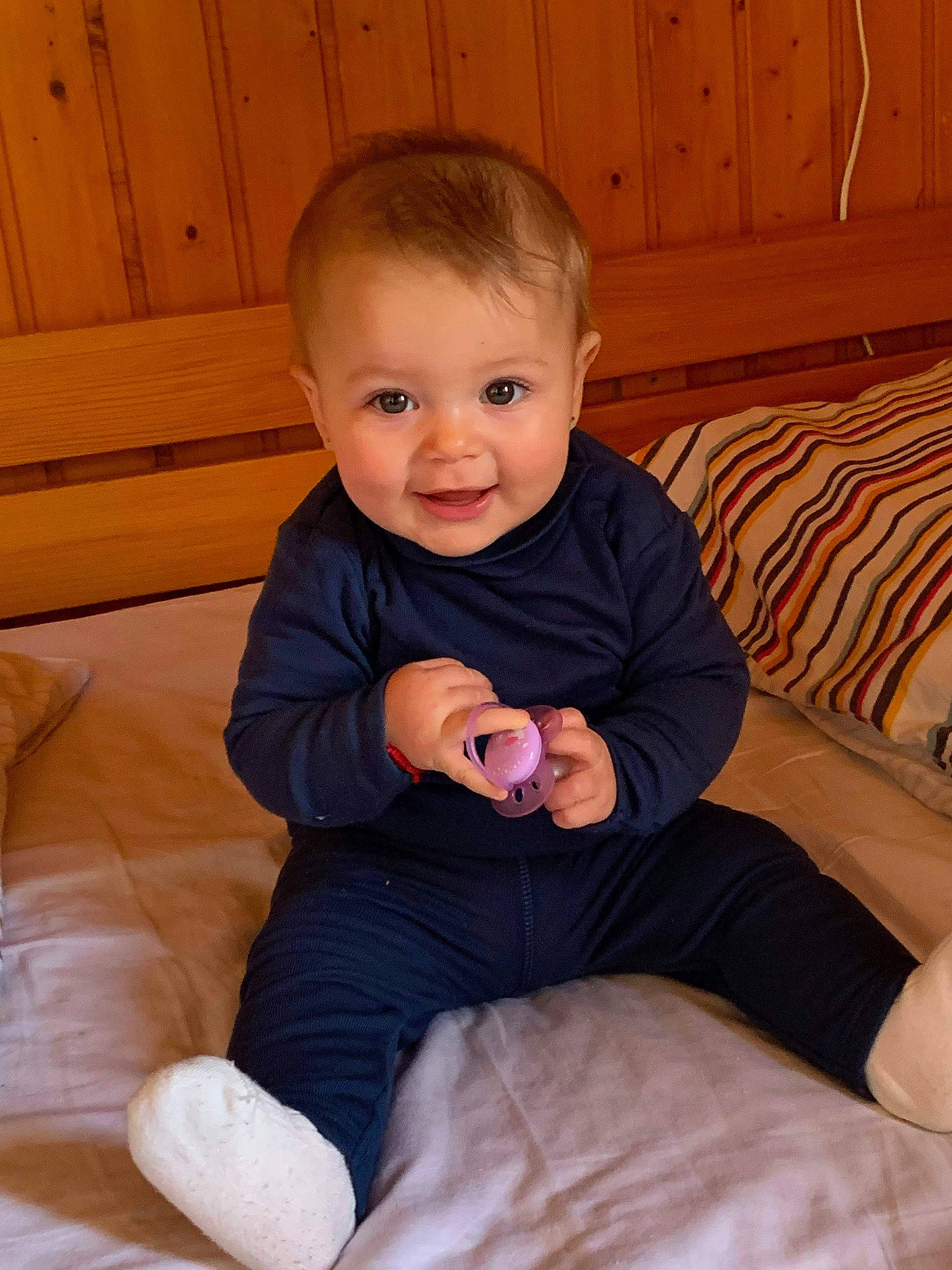 Cynthia participe au concours pour gagner de l'argent avec cette photo : boy, cheek, child, day, eye, fun, girl, human_hair_color, infant, leg, nose, person, product, sitting, skin, smile, standing, toddler