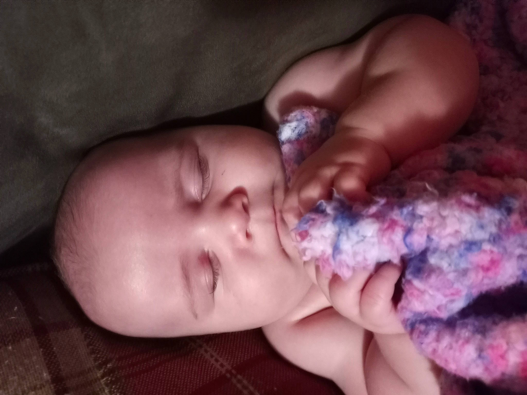 Brixon is registered to the contest to win money with this photo: baby, baby_toddler_clothing, cheek, child, ear, eyelash, finger, gesture, hand, iris, lip, mouth, muscle, nail, nose, organ, person, purple, skin, thumb