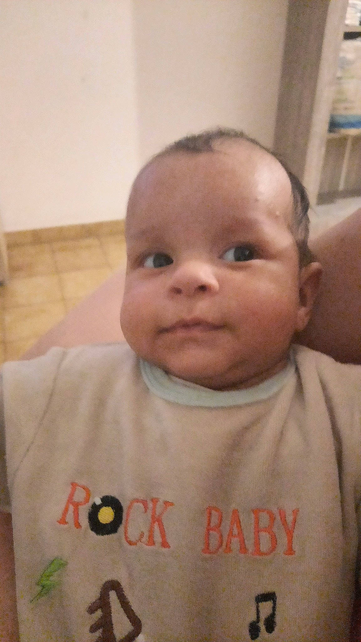 Nikola participe au concours pour gagner de l'argent avec cette photo : baby, cheek, child, chin, face, forehead, head, lip, mouth, nose, person, skin, smile, toddler