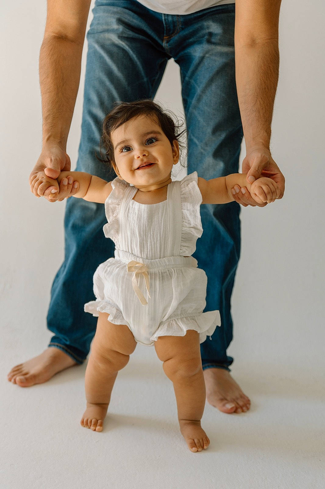 Jaiya is registered to the contest to win money with this photo: arm, baby_toddler_clothing, barefoot, elbow, finger, gesture, hand, happy, head, holding_hands, joint, joy, leg, muscle, person, sleeve, stomach, t_shirt, thigh, thumb